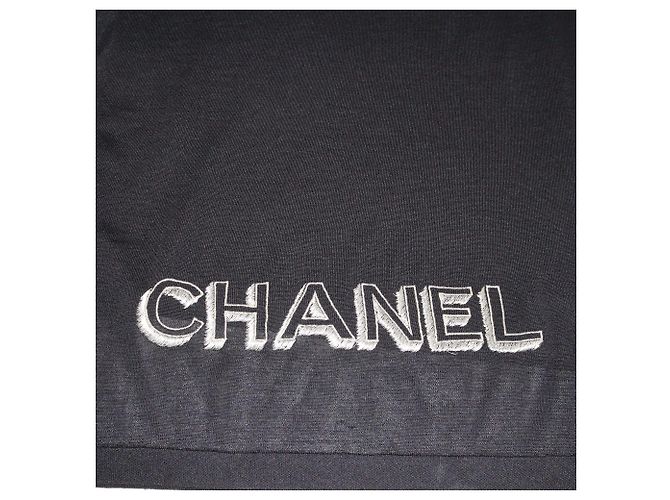 Sciarpa ricamata con logo nero Chanel - vista 2