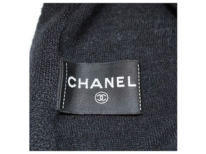 Sciarpa ricamata con logo nero Chanel - vista 3