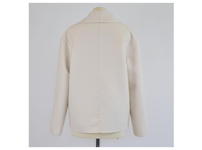 Langarmjacke mit cremefarbenen Metallknöpfen von Hermès Roh - Ansicht 3