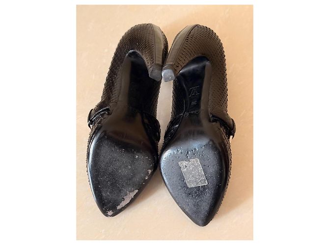 Décolleté Louis Vuitton in pelle nera 37 EU Nero - vista 15