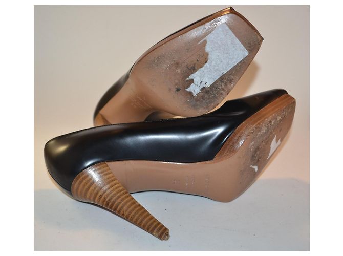 Sapatos de salto Sergio Rossi em couro preto tamanho 38 - vista 4