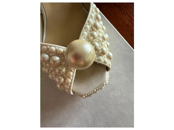 Décolleté con plateau Jimmy Choo in pelle bianca con perle Bianco - vista 18