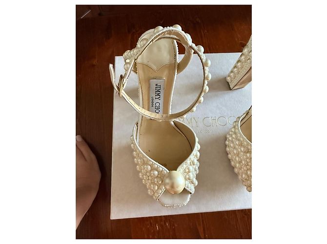 Décolleté con plateau Jimmy Choo in pelle bianca con perle Bianco - vista 4