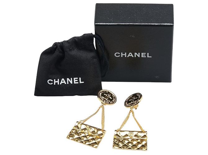 Orecchini Matelassé Chanel Coco Mark 31 RUE CAMBON PARIS D'oro - vista 5