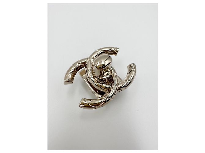 CHANEL original CC turnlock closure Golden - view 2