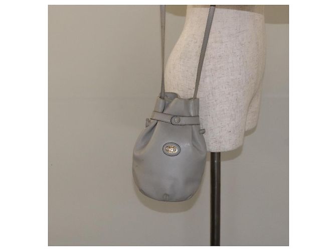 Céline Borsa a Spalla CELINE in Pelle Azzurro Chiaro Oro Auth 127900 D'oro Blu chiaro - vista 20