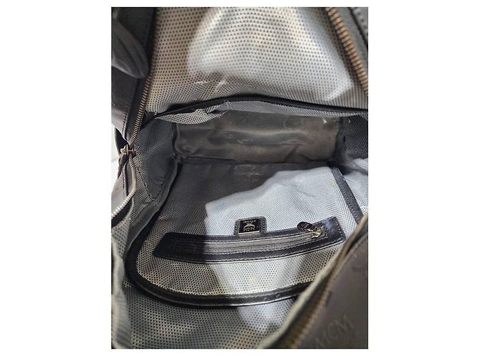 Zaino in PVC Monogram Studded MCM Nero - vista 12