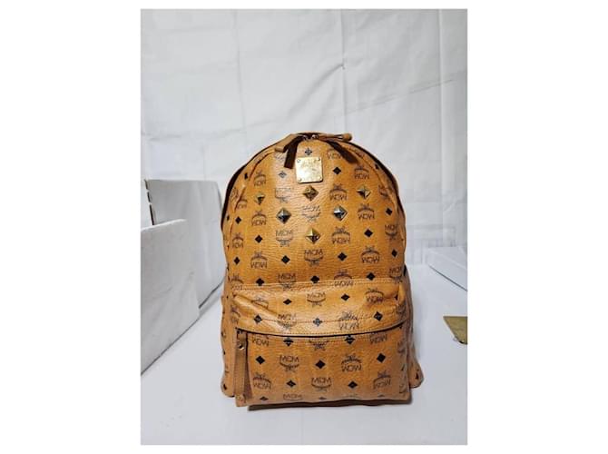 MCM Visetos Medium Sprinkle Stud Stark Backpack Cognac Coñac - vista 17