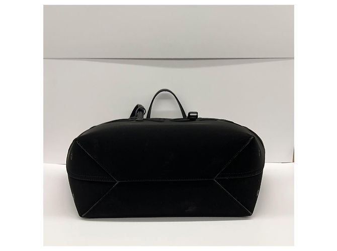 Borsa a spalla Moncler nera in lyocell Nero - vista 4
