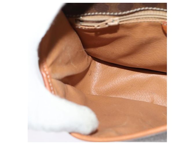Céline Borsa a Spalla in Tela Macadam CELINE PVC Marrone Oro Auth 131356 D'oro - vista 20