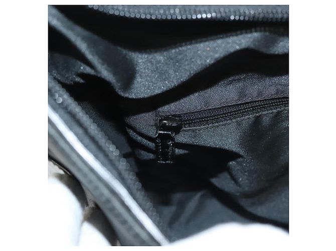 Borsa a Spalla in Tela GG Gucci Outlet Nera Argento 77112 3444 Auth ep9749 Nero - vista 20