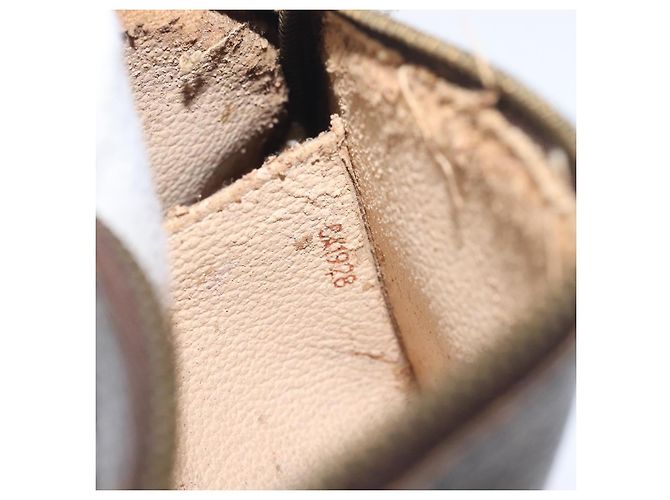 LOUIS VUITTON Pochette Cosmetica Monogram PM Pouch M43998 LV Auth 128904 Monogramma - vista 12