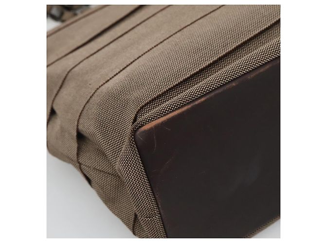Borsa a Spalla con Catena Salvatore Ferragamo in Tela e Pelle Marrone Argento Auth bs27823 - vista 9