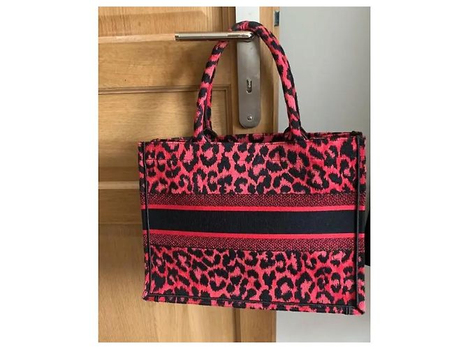 Dior Book Tote Medium Schwarz-Rot Leopard Edition - Ansicht 3