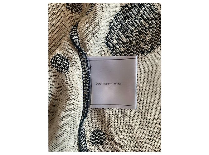 Chanel Colete de Bolinhas e Camélia em Viscose Preto e Creme - vista 19