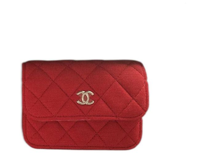 Bolso Mini VIP de Chanel en Jersey Acolchado de Algodón con Correa Roja - vista 2