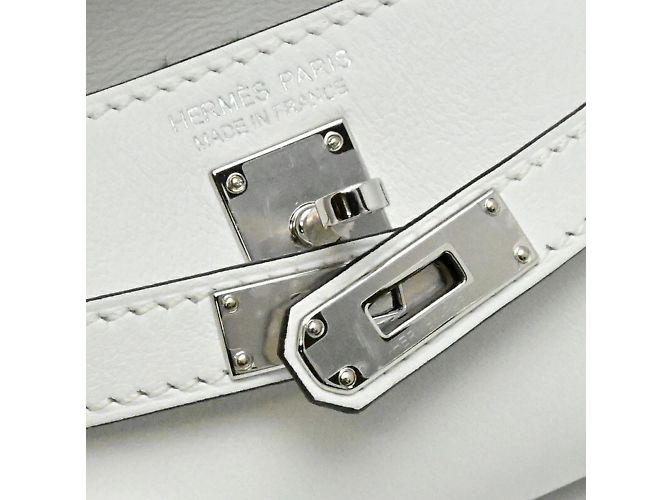 Charm per borsa Hermès Kelly Festival W Stamp 2024 Bianco - vista 7