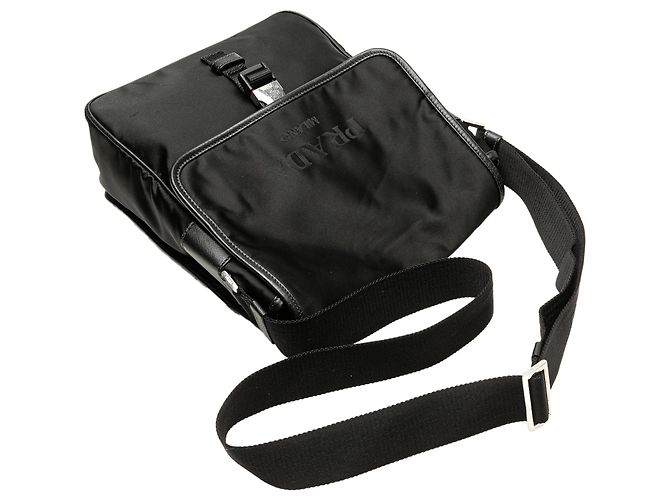 Prada schwarze Tessuto Messenger Bag mit Schnalle - Ansicht 9