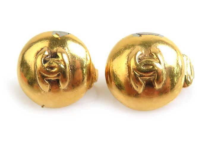Orecchini a clip in metallo dorato Chanel Coco Mark D'oro - vista 2