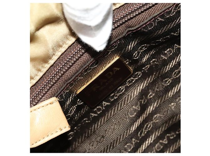 Zaino a catena Prada in nylon khaki oro Auth bs27511 D'oro Cachi - vista 22
