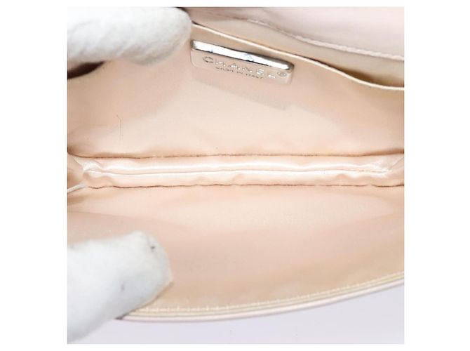 CHANEL Bolsa de Ombro Matelassé com Corrente em Couro de Cordeiro Bege CC Auth 131632 - vista 11