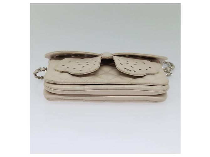 CHANEL Bolsa de Ombro Matelassé com Corrente em Couro de Cordeiro Bege CC Auth 131632 - vista 5