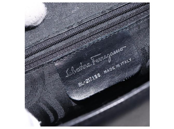 Borsa a Spalla Gancini in Pelle Nera e Argento di Salvatore Ferragamo Auth gh280 Nero - vista 12