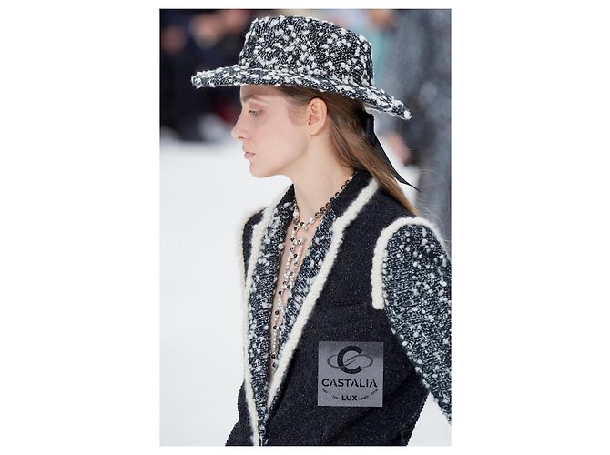 Chanel 13K$ Runway Black Jacket Sequin Embellishment 34 FR - view 4