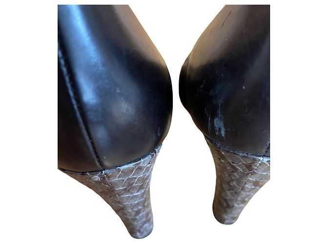 Black leather high heels with python effect – Marc by Marc Jacobs (Size 36) - view 3
