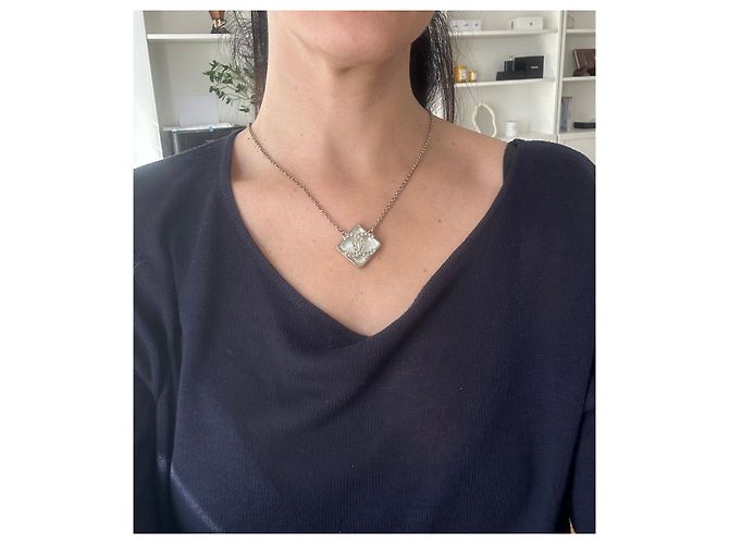 Collana choker Chanel CC in metallo dorato D'oro - vista 6