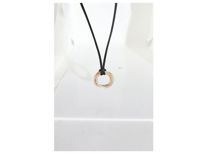 Collana Trinity Modello Medio in Oro 3 Toni e Diamanti Cartier - vista 6
