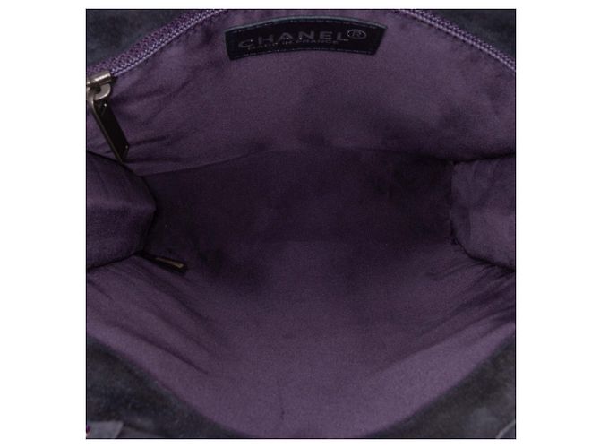Chanel Lila Mini Wildleder Tote mit Nietenfransen - Ansicht 4