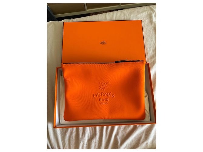 Clutch Hermès Neobain Arancione Motivo Leopardato - vista 2