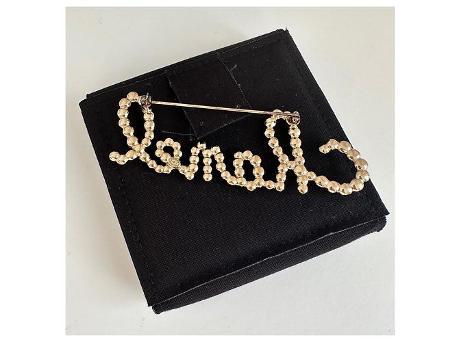 Coco Crush Chanel Broche CC Dorado - vista 3