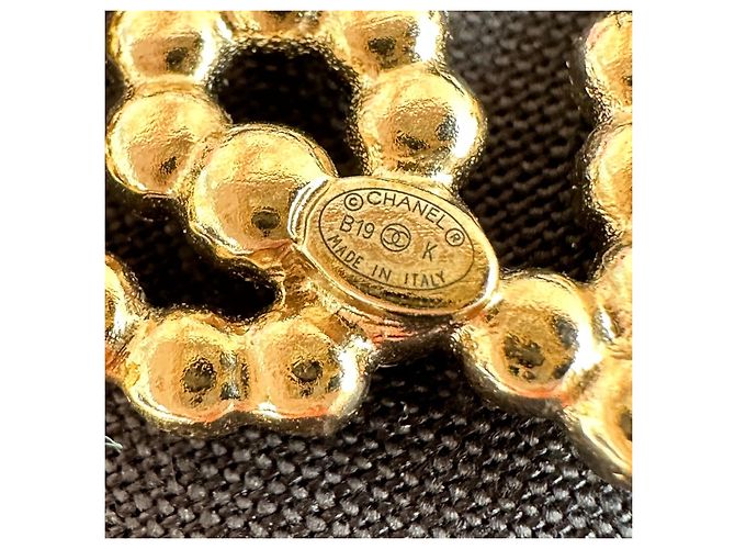 Coco Crush Chanel Broche CC Dorado - vista 4