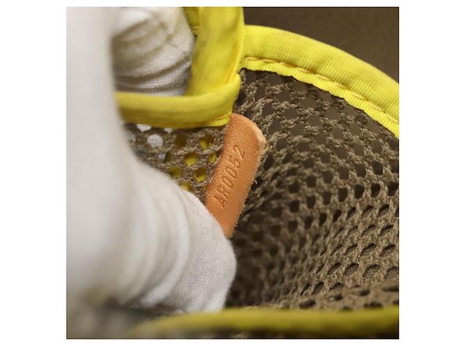 LOUIS VUITTON Borsa Weatherly LV Cup Damier Geant Gialla M80636 LV Auth BD482 Giallo - vista 20