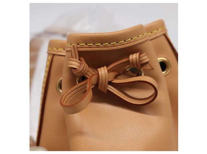LOUIS VUITTON Borsa a Spalla Nomad in Pelle Dom Prignon M99057 Auth ki4627SAM Beige - vista 20