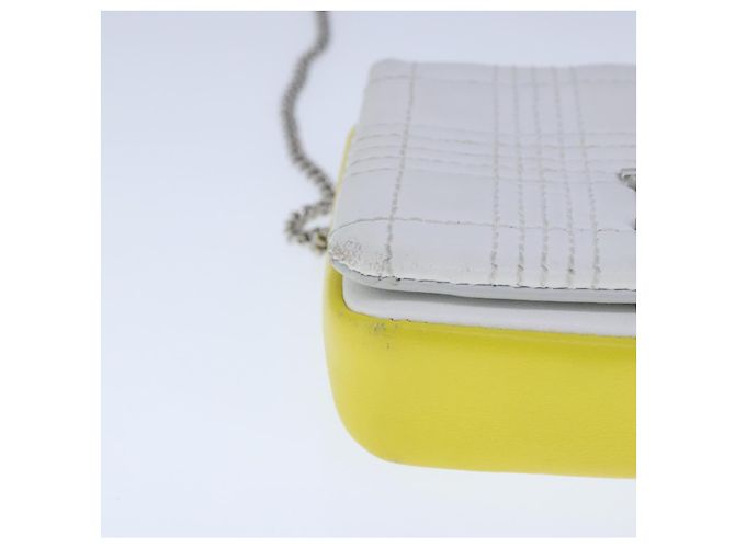 Burberry Borsa a spalla TB Chain in pelle bianca e gialla Auth 102462V Bianco Giallo - vista 10