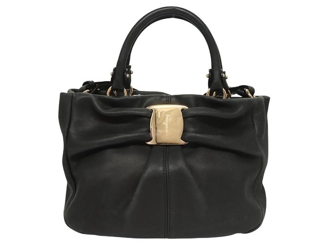 Vala Handtasche aus Leder 2 in 1 Schwarz Gold Auth 131359 von Salvatore Ferragamo Golden - Ansicht 13