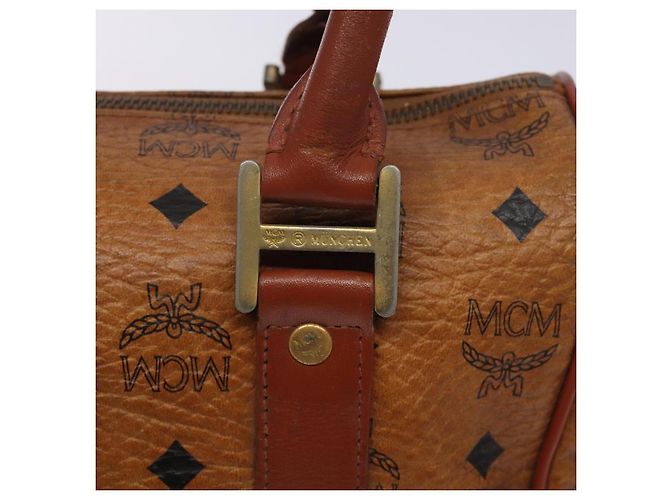 Borsa Boston MCM Logogram Vicetos in pelle PVC marrone e oro Auth bs27984 D'oro - vista 10