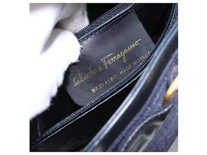 Borsa a mano Vala in pelle blu navy e oro di Salvatore Ferragamo Auth bs27825 D'oro - vista 12