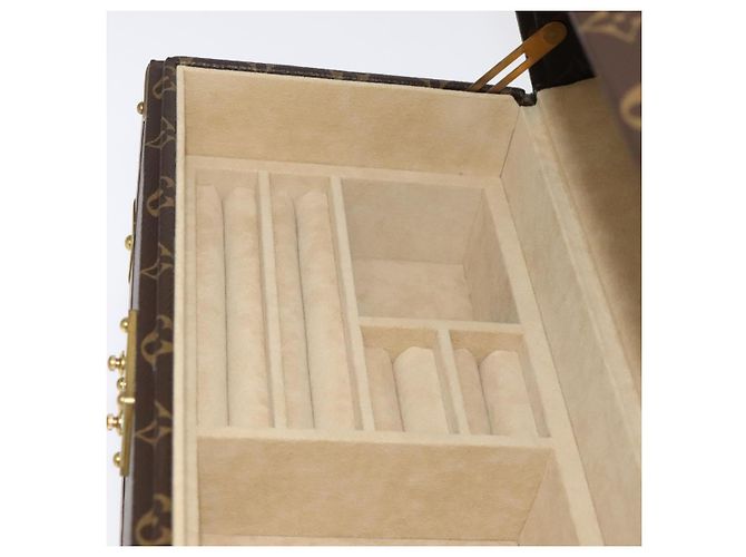LOUIS VUITTON Monogram Accessories Jewelry Box M20209 LV Auth 97056SAV - view 28