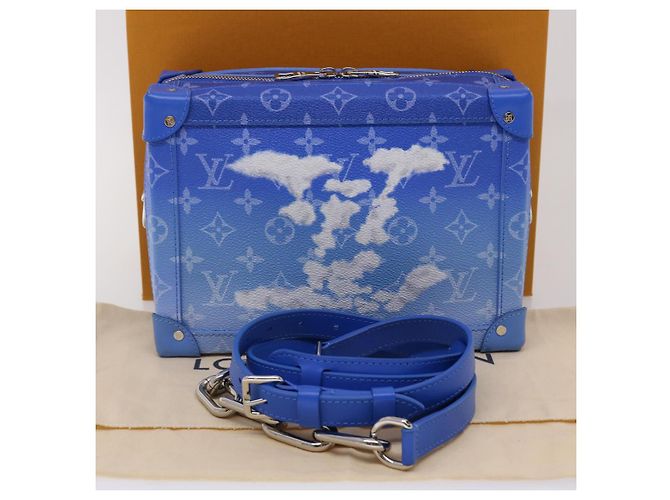 LOUIS VUITTON Borsa a Spalla Soft Trunk Monogram Clouds Blu M45430 LV Auth 46350S Bianco - vista 12