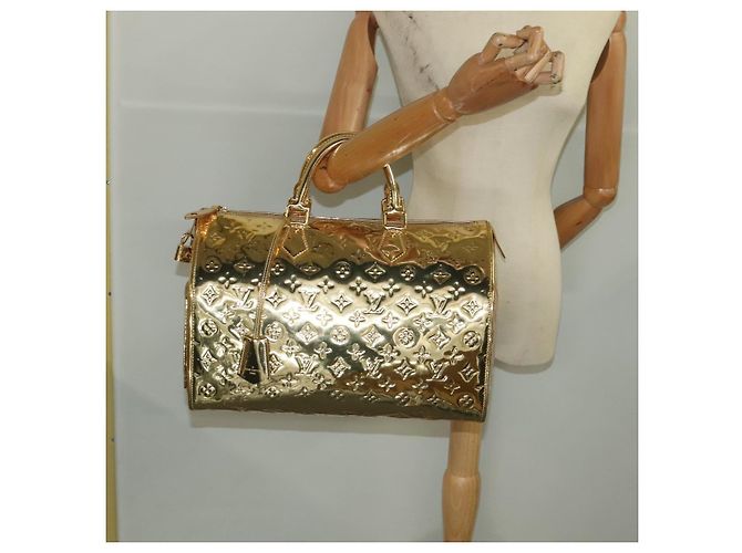 LOUIS VUITTON Borsa a Mano Monogram Miroir Speedy 35 Oro M95785 LV Auth 106299SM D'oro Monogramma - vista 25