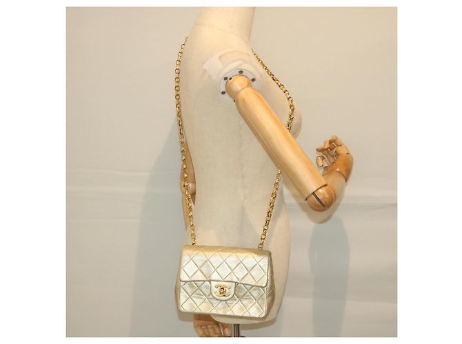 CHANEL Matelasse 17 Chain Shoulder Bag Lamb Skin Gold CC Auth 58346SAV - vista 22