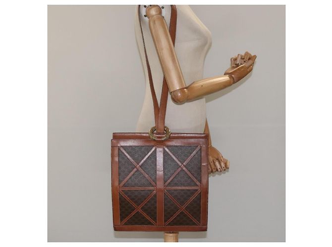 Céline Borsa a Spalla in Tela Macadam CELINE in Pelle PVC Marrone Oro Auth 117240 D'oro - vista 24