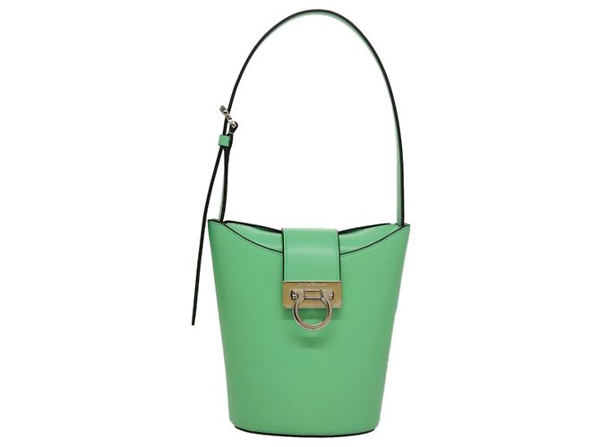 Borsa a Spalla Gancini in Pelle Verde Argento Salvatore Ferragamo Auth 107228AV - vista 13