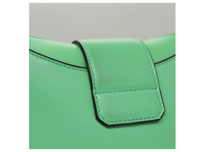 Borsa a Spalla Gancini in Pelle Verde Argento Salvatore Ferragamo Auth 107228AV - vista 3