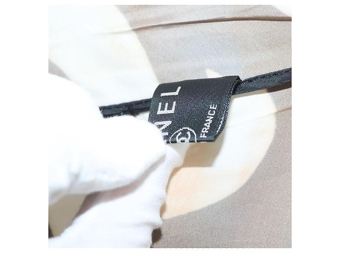 Chanel Ombrello pieghevole in nylon bianco e nero CC Auth BA2522 - vista 14