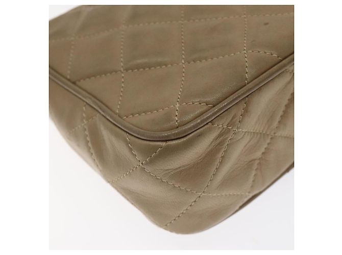 CHANEL Borsa a Spalla Matelassé con Catena in Pelle di Agnello Beige Oro CC Auth 127575 D'oro - vista 17